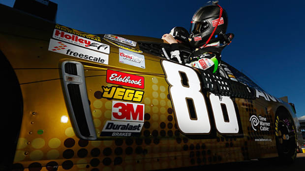 131106114052-dale-earnhardt-jr-single-image-cut.jpg